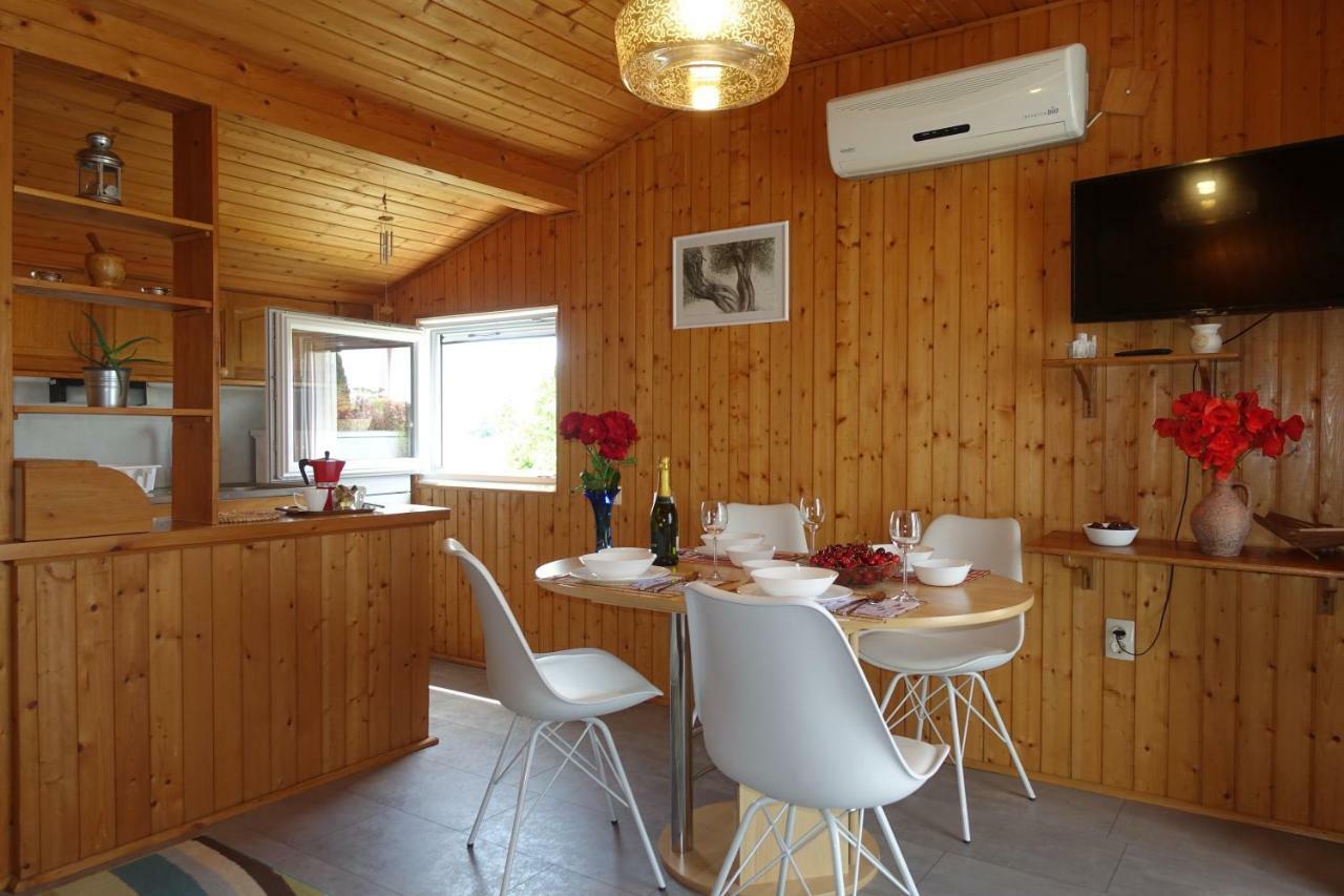 Apartman Joy Nin Extérieur photo