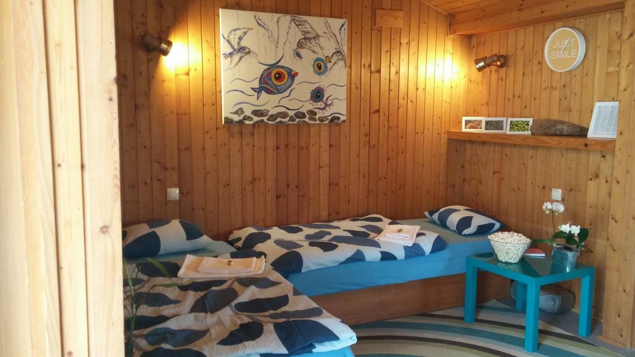 Apartman Joy Nin Extérieur photo